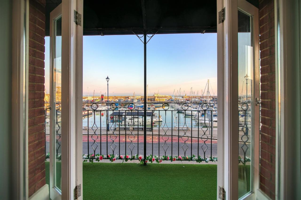 Royal Harbour Retreat - Balcony, Sea View Property Ramsgate Bagian luar foto